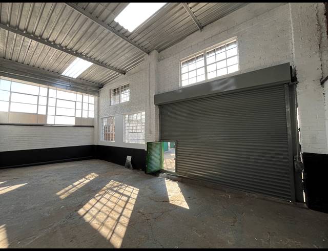 437M² WAREHOUSE TO LET IN SEBENZA